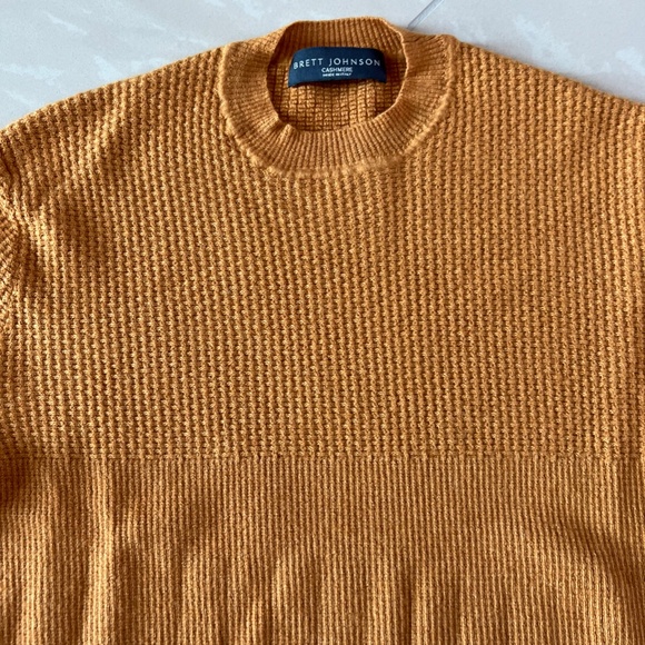 #2332 Brett Johnson Cashmere Round Neck Sweater size Medium - Picture 4 of 6